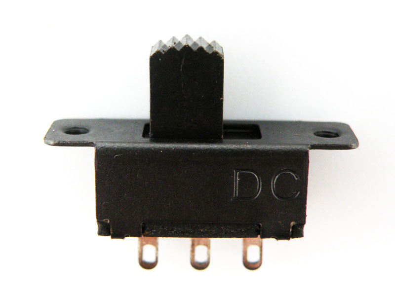 Interruptor deslizante ON-ON (1P2T) compacto para PCB