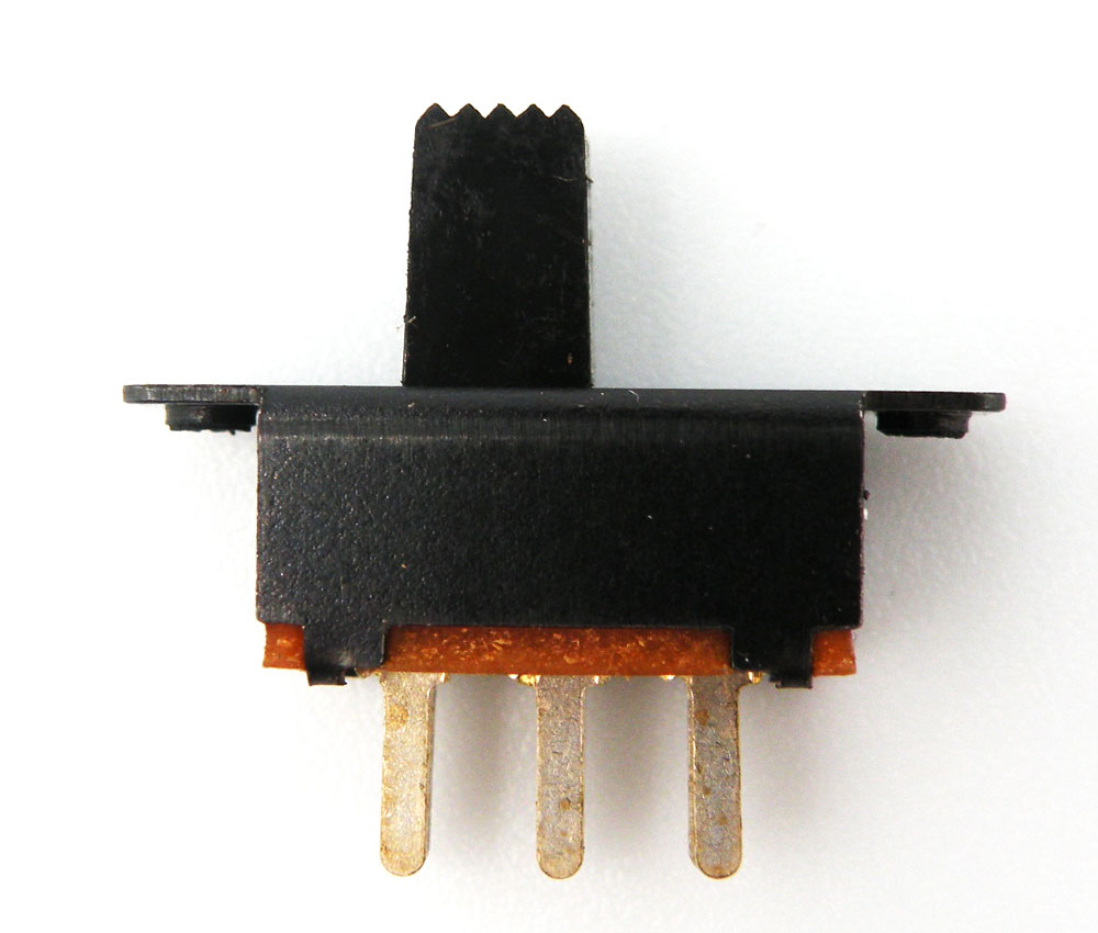 Interruptor deslizante ON-ON (2P2T) compacto para PCB de 6 pines