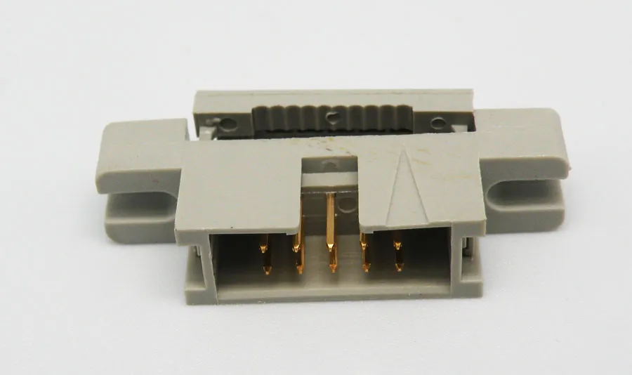 10C. I.D.C. MACHO PARA CABLE PLANO 2.54mm, CON OREJAS