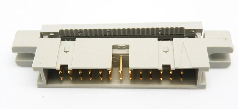 30C. I.D.C. MACHO PARA CABLE PLANO 2.54mm, CON OREJAS