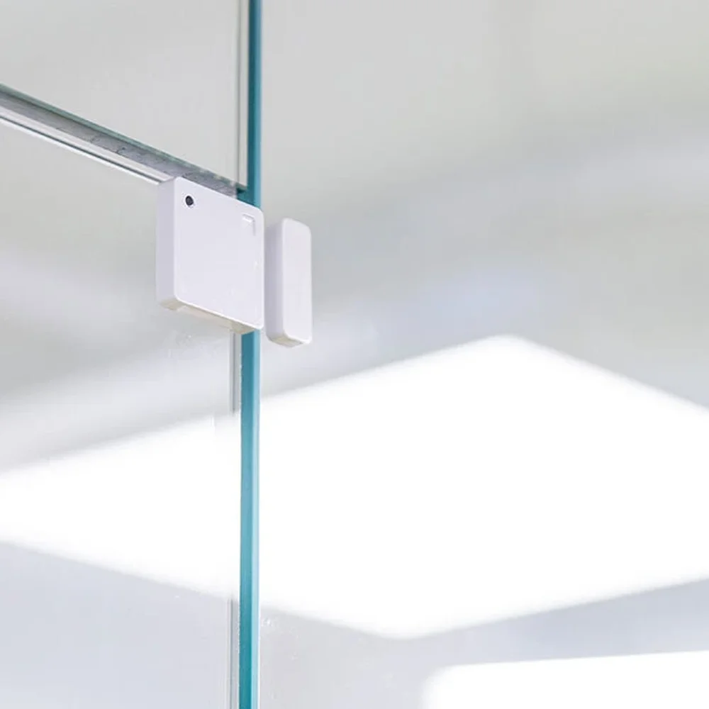 Shelly BLU Door/Window Blanco - Bluetooth - Requiere HUB - Batería de hasta 5 años - Apto para domótica de viviendas  - Compatible con Alexa y Google